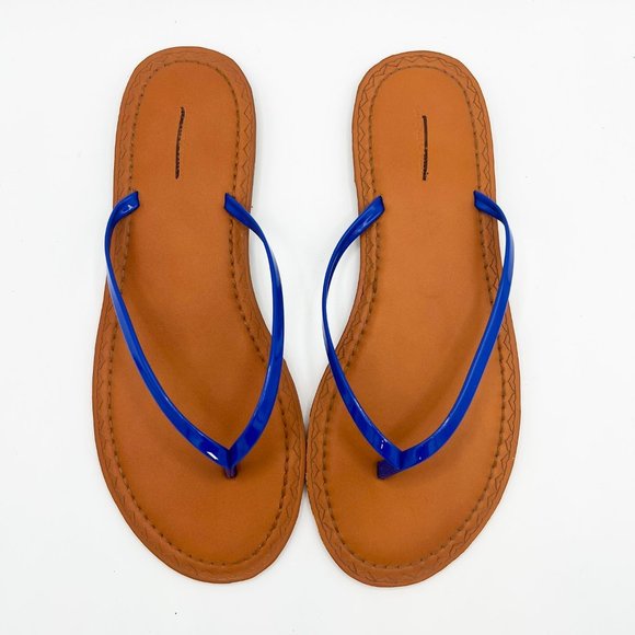 Vineyard Vines Skinny Strap Flip-Flops - Picture 3 of 6